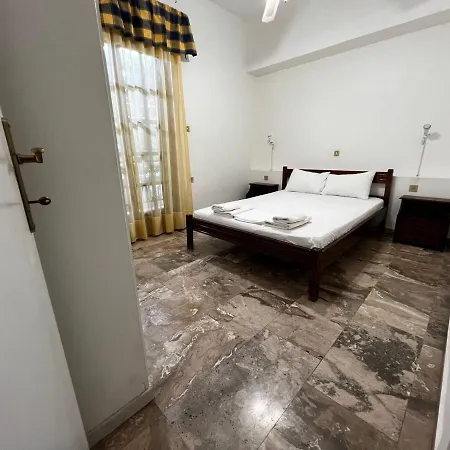 Astra House Apartment *