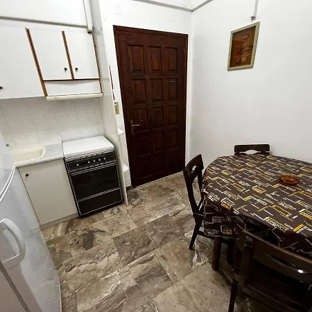 Astra House Apartment